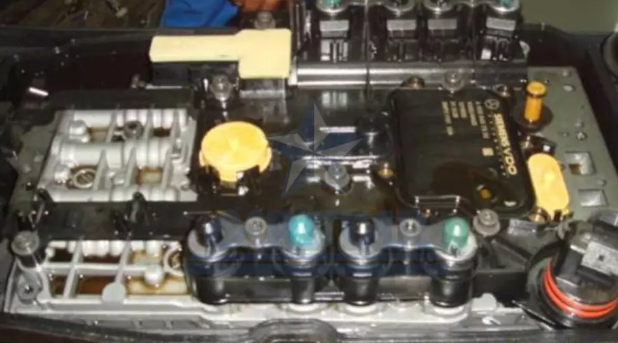 奔驰E-CLASS输入轴转速传感器故障适用于722.9变速箱